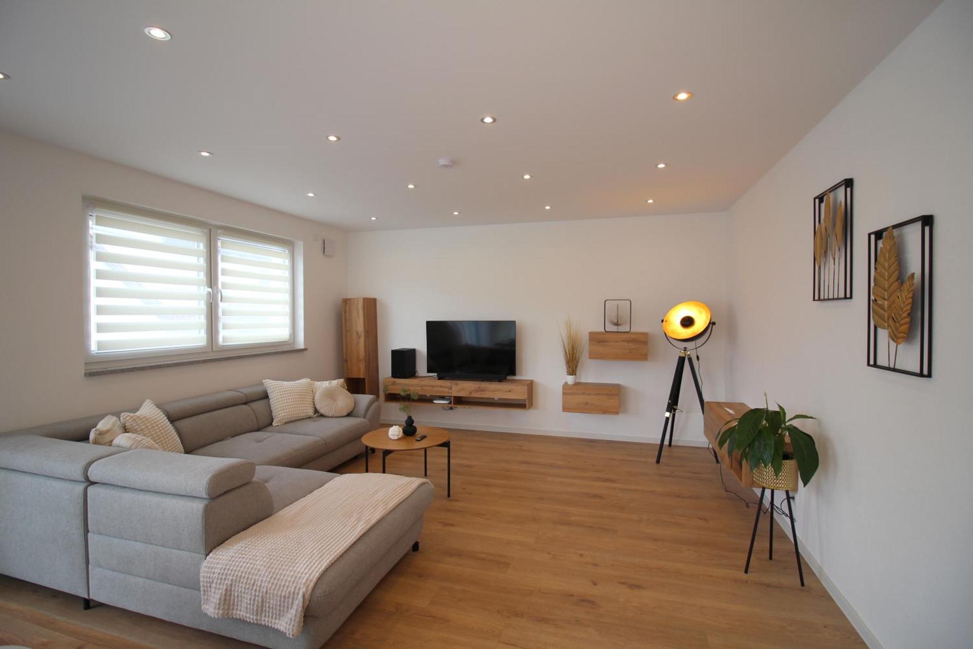 Ada4, Apartment Mit Kueche, Badewanne, Balkon, Terrasse, Parkplatz Am Haus, Ruhig Gelegen Kulmbach Exterior foto