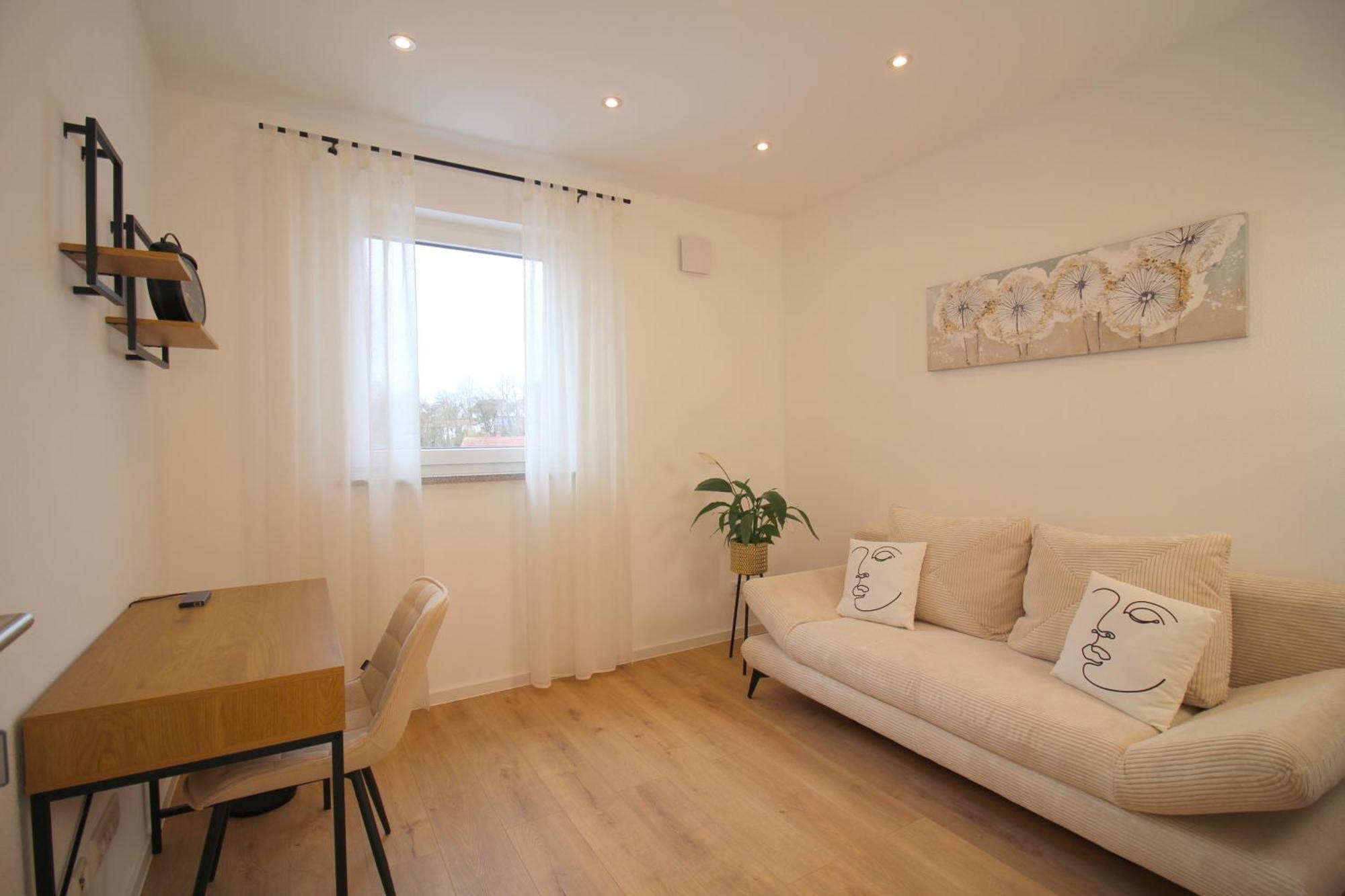 Ada4, Apartment Mit Kueche, Badewanne, Balkon, Terrasse, Parkplatz Am Haus, Ruhig Gelegen Kulmbach Exterior foto