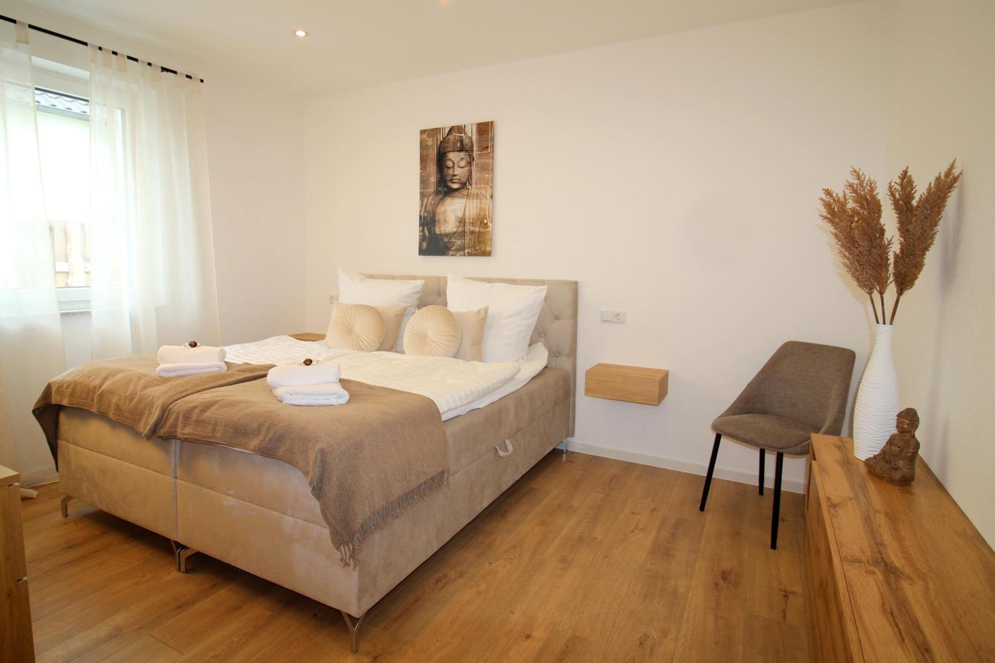 Ada4, Apartment Mit Kueche, Badewanne, Balkon, Terrasse, Parkplatz Am Haus, Ruhig Gelegen Kulmbach Exterior foto