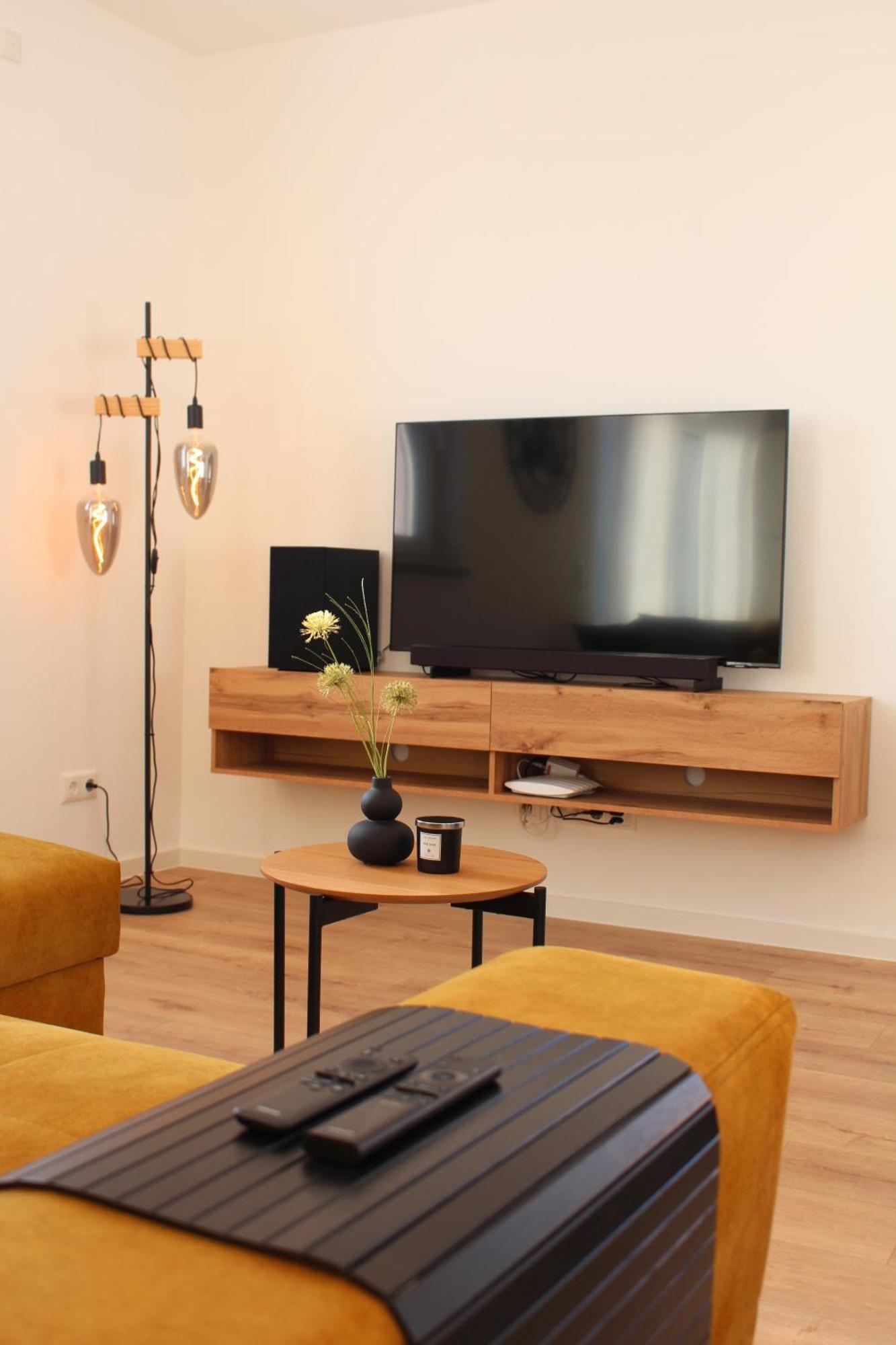 Ada4, Apartment Mit Kueche, Badewanne, Balkon, Terrasse, Parkplatz Am Haus, Ruhig Gelegen Kulmbach Exterior foto